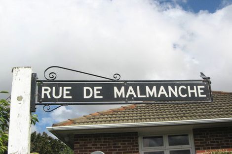 Photo of property in 5 Rue De Malmanche, Akaroa, 7520