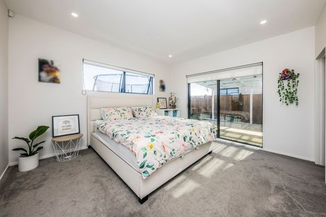 Photo of property in 10 Earlywood Road, Takanini, 2110