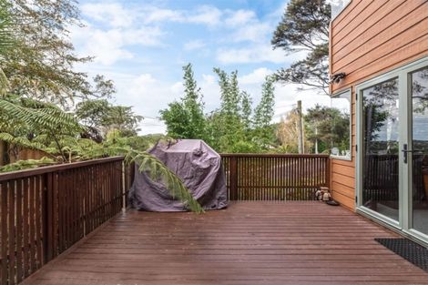 Photo of property in 25 Shetland Street, Glen Eden, Auckland, 0602