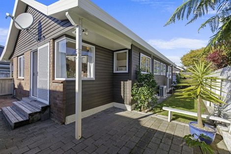 Photo of property in 90a Epuni Street, Epuni, Lower Hutt, 5011
