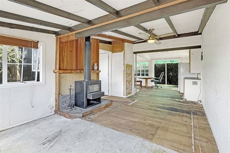 Photo of property in 1/3 Clarks Beach Road, Clarks Beach, 2122