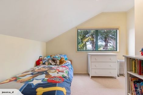 Photo of property in 2/62 Target Road, Totara Vale, Auckland, 0629