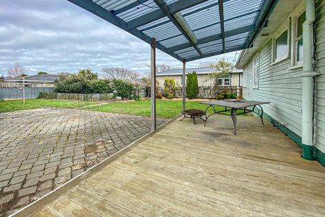 Photo of property in 16 Liverpool Street, Takaro, Palmerston North, 4412