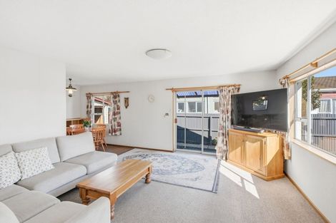 Photo of property in 2/16 Kawau Crescent, Bromley, Christchurch, 8062
