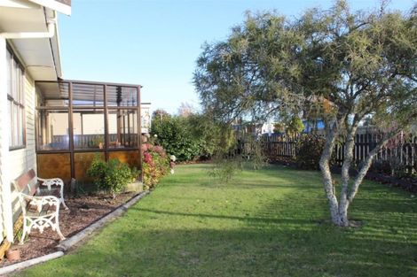 Photo of property in 18 Rangatira Drive, Mangakino, 3421