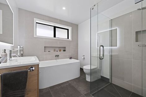 Photo of property in 26 Coopworth Road, Jacks Point, 9371