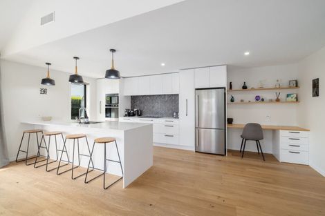 Photo of property in 10 Polish Settlers Place, Marshland, Christchurch, 8083