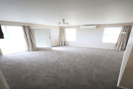 Photo of property in 1/21 Division Street, Riccarton, Christchurch, 8041