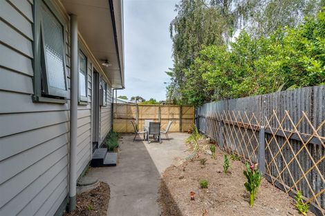 Photo of property in 86 Clarence Cox Crescent, Pirimai, Napier, 4112