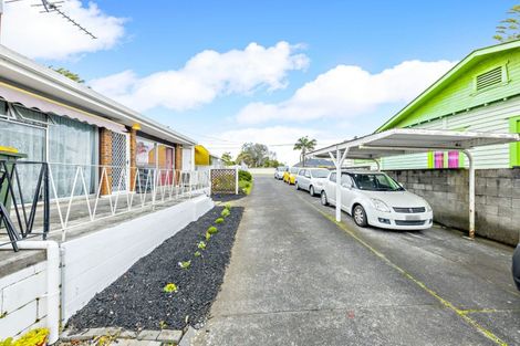 Photo of property in 2/87 Station Road, Papatoetoe, Auckland, 2025