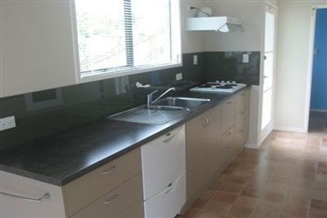 Photo of property in 58 Pemberton Avenue, Bayview, Auckland, 0629