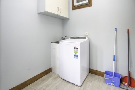 Photo of property in 12 Napier Road, Terrace End, Palmerston North, 4410