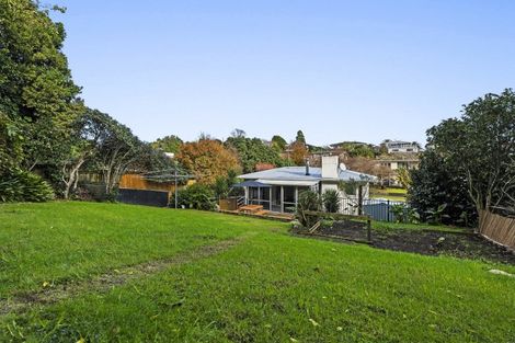Photo of property in 21 Ambury Place, Merrilands, New Plymouth, 4312