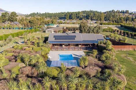 Photo of property in 118 Lachlan Avenue, Hawea Flat, Wanaka, 9382