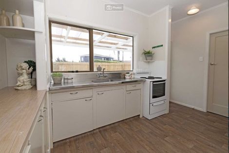 Photo of property in 1/23 Luckens Road, West Harbour, Auckland, 0618