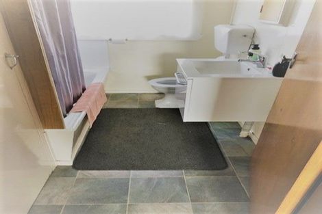 Photo of property in 1-6/74 Hokonui Drive, Gore, 9710