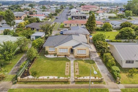 Photo of property in 2 Gibson Road, Tuakau, 2121
