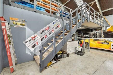 Photo of property in 44 Tutakarae Road, Kelvin Grove, Palmerston North, 4470