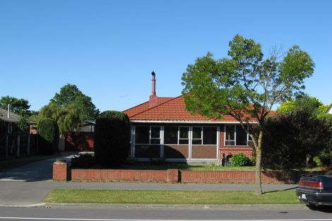 Photo of property in 338 Memorial Avenue, Burnside, Christchurch, 8053