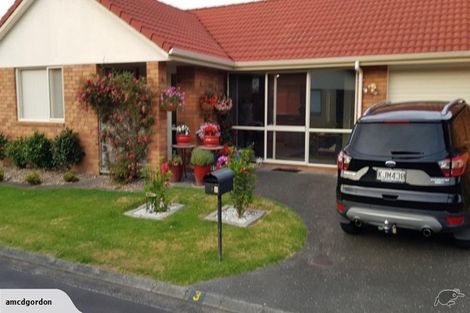 Photo of property in 3/262 Centreway Road, Orewa, 0931