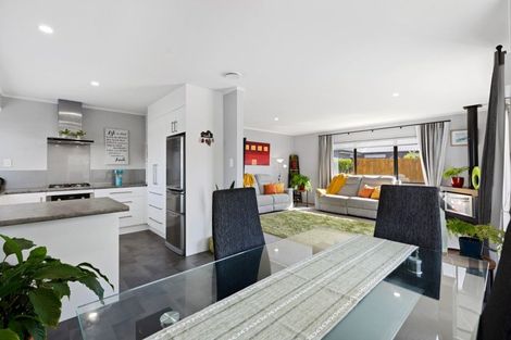 Photo of property in 31 Crisp Drive, Papamoa Beach, Papamoa, 3118