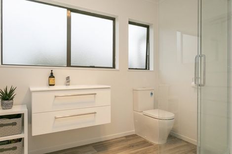 Photo of property in 117 Wakeman Road, Acacia Bay, Taupo, 3330