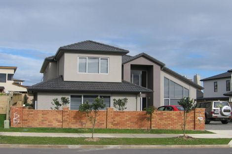 Photo of property in 51 Bronwylian Drive, Flat Bush, Auckland, 2016