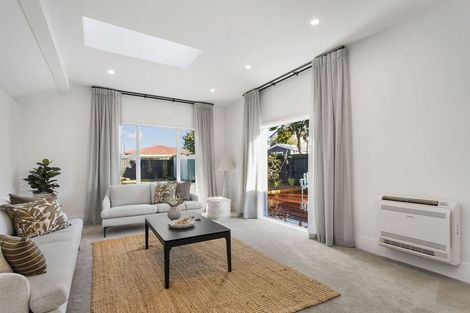 Photo of property in 76 Clare Road, St Albans, Christchurch, 8014