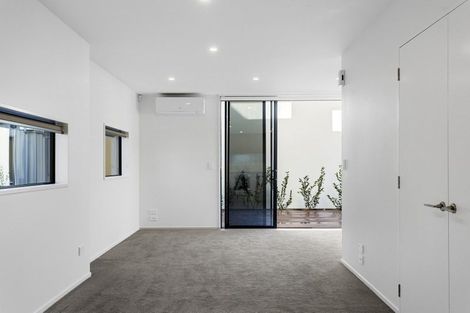 Photo of property in 8/5 Ward Street, Addington, Christchurch, 8024