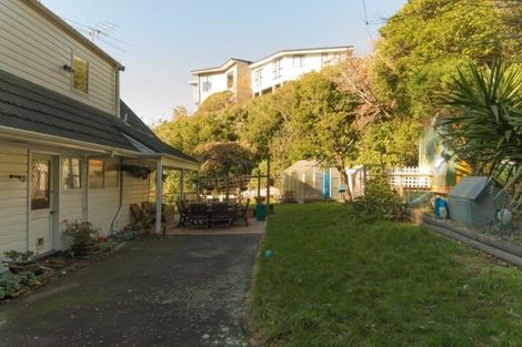 Photo of property in 1 Churton Drive, Churton Park, Wellington, 6037