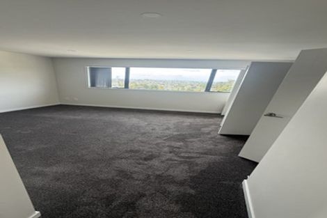 Photo of property in 309 Don Buck Road, Massey, Auckland, 0614