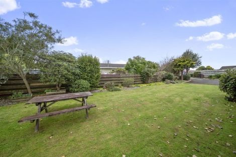 Photo of property in 11 Matai Place, Hawera, 4610