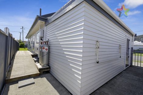 Photo of property in 133 Bell Road, Waiwhetu, Lower Hutt, 5010