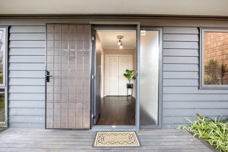 Photo of property in 5 Ruske Place, Grandview Heights, Hamilton, 3200