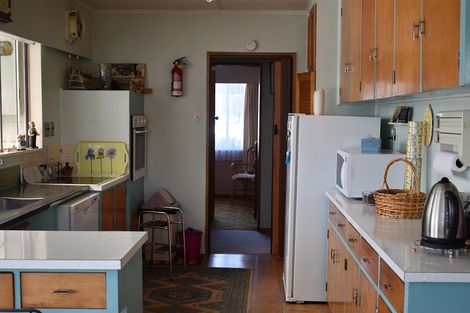 Photo of property in 23 Seddon Street, Carterton, 5713