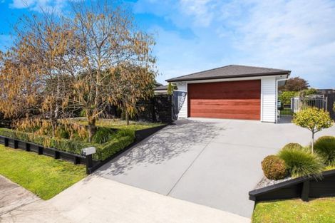 Photo of property in 8 Woodridge Drive, Flagstaff, Hamilton, 3210