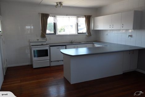 Photo of property in 325 Cambridge Road, Hillcrest, Hamilton, 3216