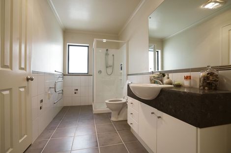 Photo of property in 8 Maybole Drive, Flat Bush, Auckland, 2016