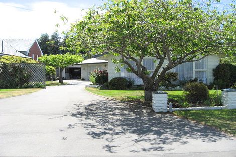 Photo of property in 2 Waitikiri Drive, Parklands, Christchurch, 8083