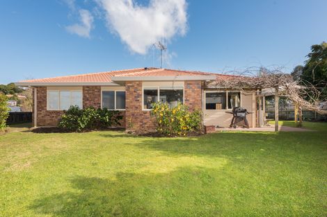 Photo of property in 16 Mamaku Rise, Welcome Bay, Tauranga, 3112