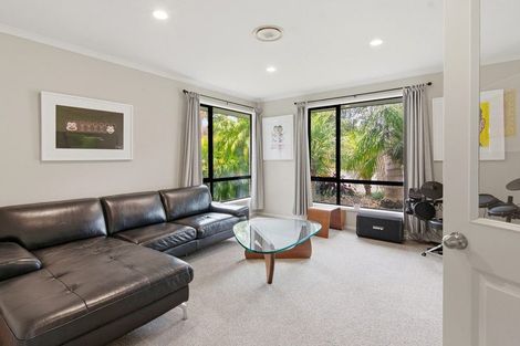 Photo of property in 17 Terry Smyth Drive, Kumeu, 0892