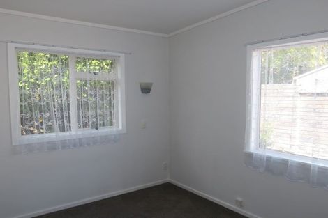 Photo of property in 23a Scarboro Terrace, Murrays Bay, Auckland, 0630