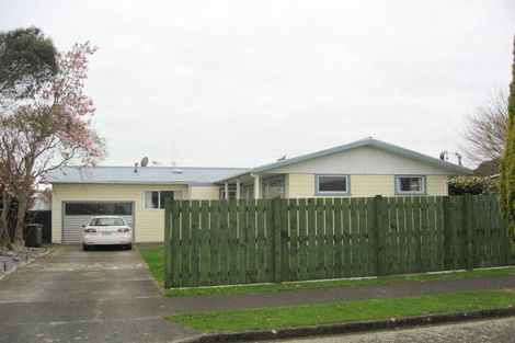 Photo of property in 6 Charles Street, Levin, 5510