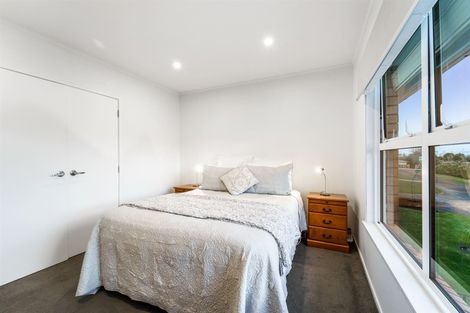 Photo of property in 3/3 Marsh Avenue, Forrest Hill, Auckland, 0620