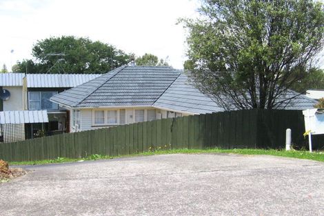 Photo of property in 2/66 Hillcrest Road, Papatoetoe, Auckland, 2025