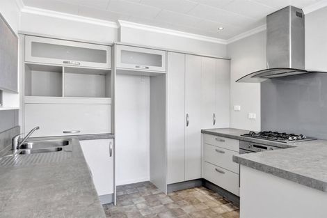 Photo of property in 18 George Street, Hawera, 4610