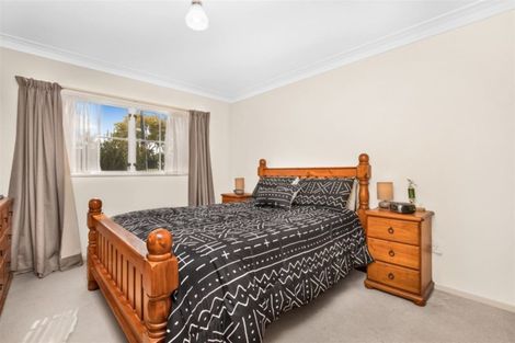 Photo of property in 2/10 Grande Vue Road, Hillpark, Auckland, 2102