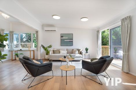 Photo of property in 23 Padnell Crescent, Paparangi, Wellington, 6037