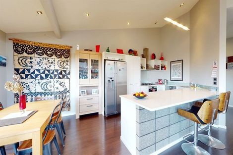 Photo of property in 94 Lake Panorama Drive, Henderson Valley, Auckland, 0612