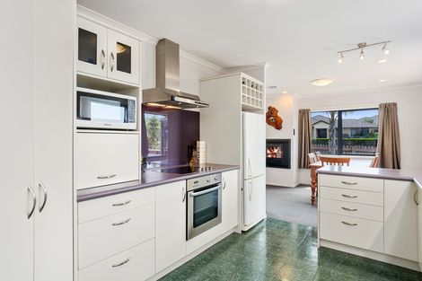 Photo of property in 2 Waterside Drive, Pyes Pa, Tauranga, 3112